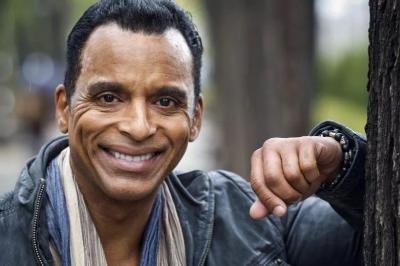 Jon Secada